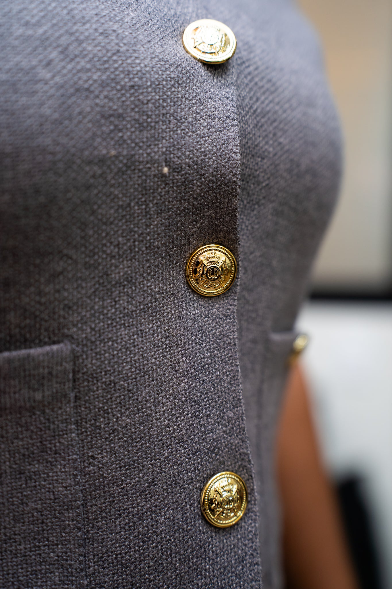 Casaqueto em Tricot Cinza Escuro